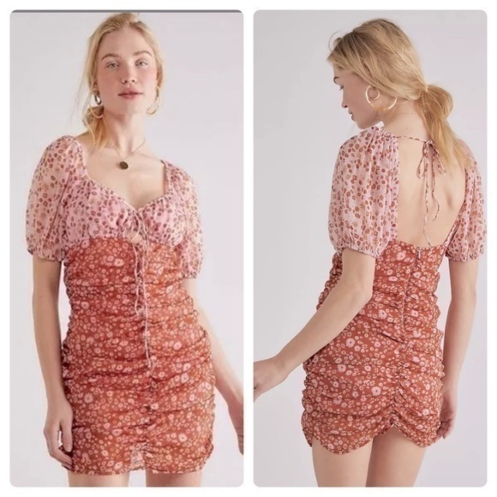 NWT FREE PEOPLE pretty boho dress. Stretch. Puff sleave. Lined